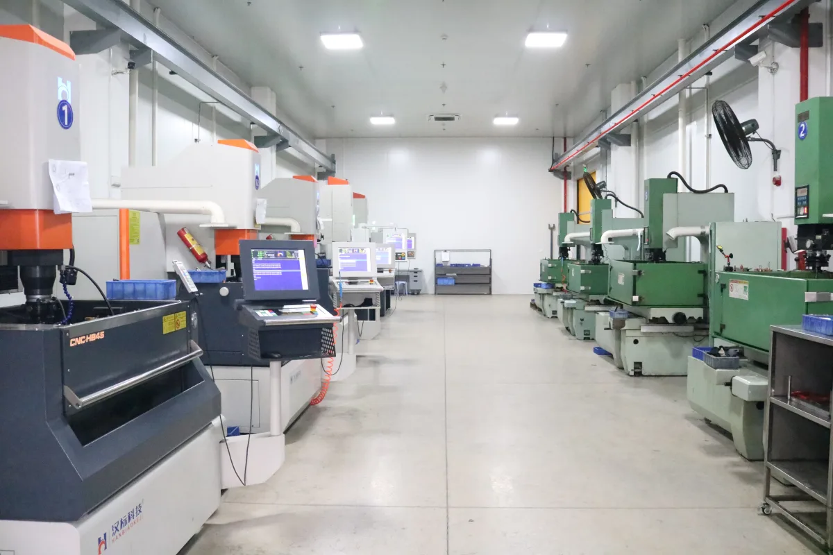CNC mold shop